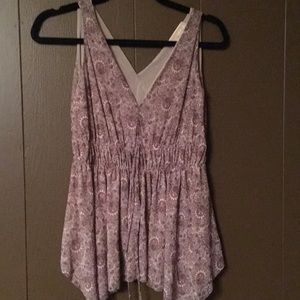 Sleeveless dress shirt